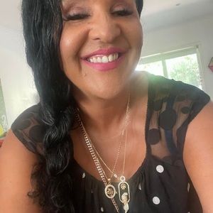 Meet your Posher, Paula